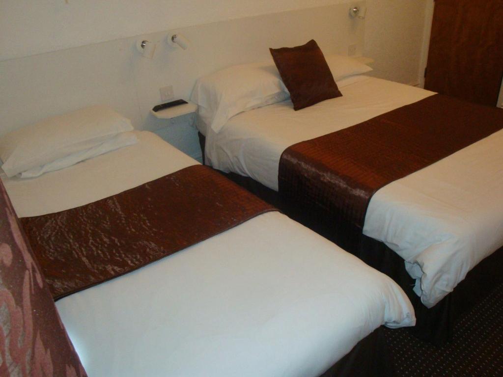The Sandhurst Hotel Блэкпул Номер фото